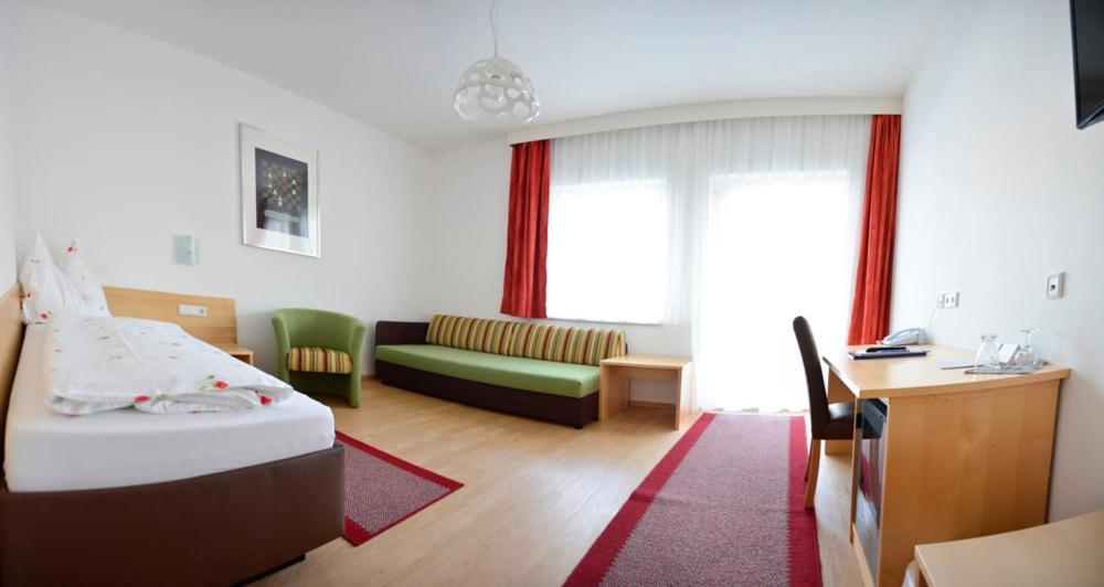 וולפסברג Hotel-Gasthof Stoff מראה חיצוני תמונה